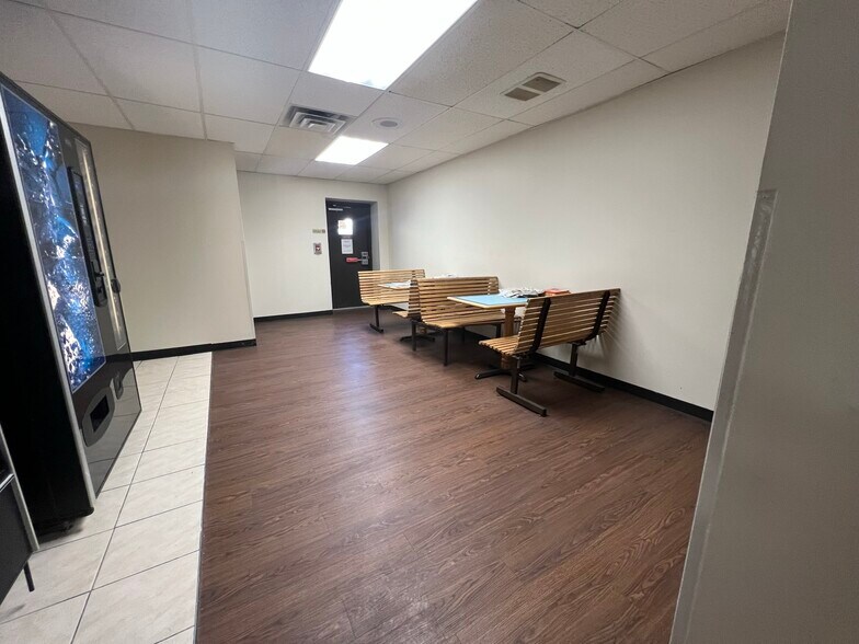 More Photos Of 1100 Washington Ave, Carnegie Office For Lease