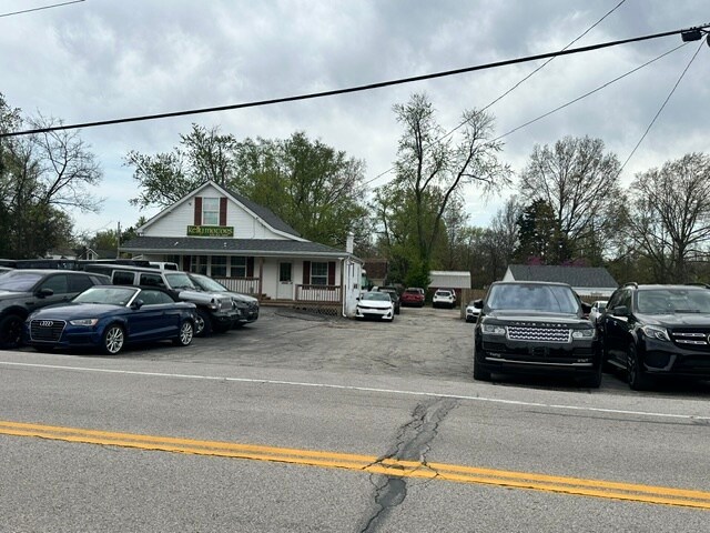More Photos Of 17330 Manchester Rd, Wildwood Auto Dealership For Sale