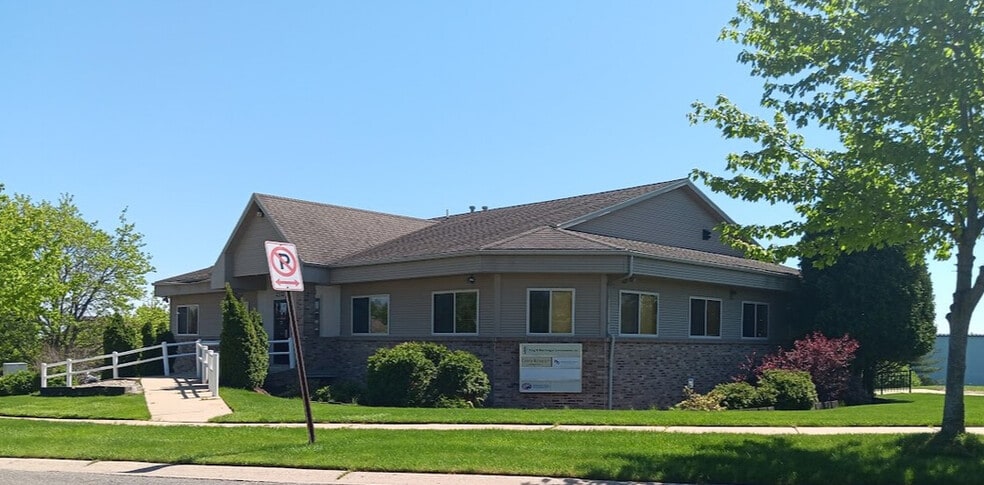More Photos Of 2524 Woodmeadow Dr SE, Grand Rapids Office For Lease