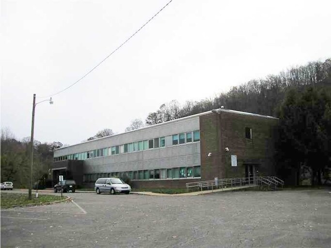 More Photos Of 1 Kiski Ave, Leechburg Office Residential For Sale