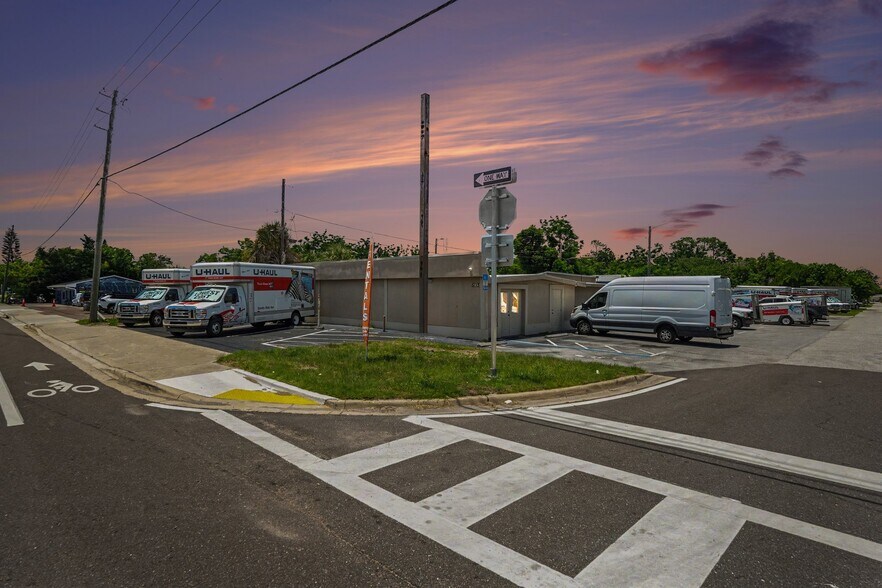 More Photos Of 5133 FL-54, New Port Richey Office Residential For Lease