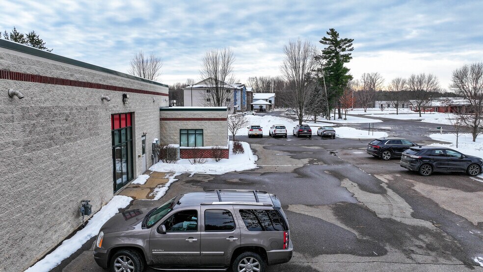 More Photos Of 5705 Memorial Ct, Weston Freestanding For Sale