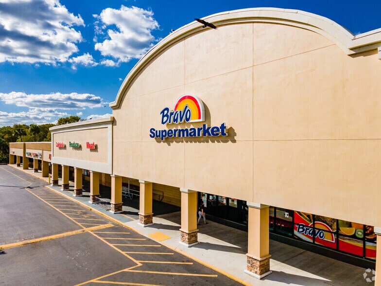 More Photos Of 2526 E Bearss Ave, Tampa Unknown For Lease