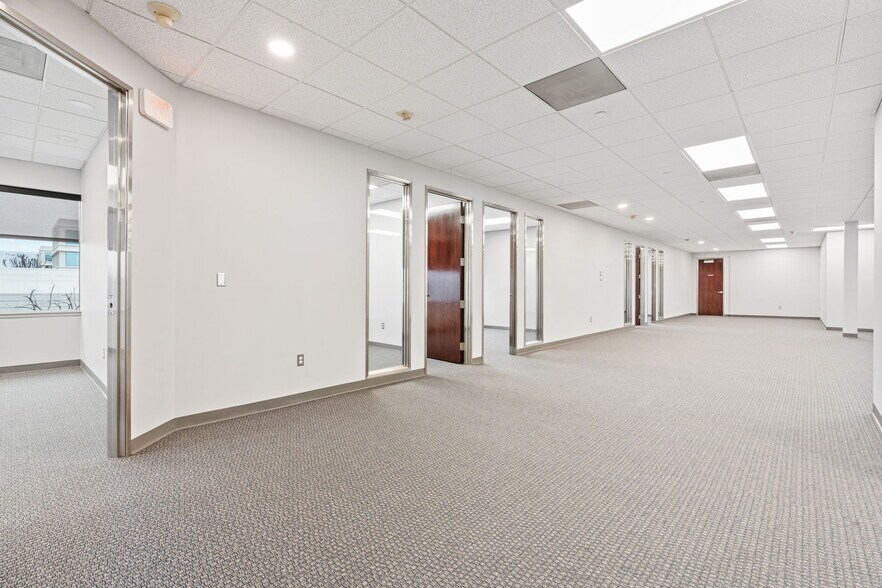 More Photos Of 7060 N Fresno St, Fresno Office For Lease