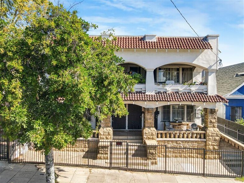 More Photos Of 1651 W 11th Pl, Los Angeles Apartments For Sale