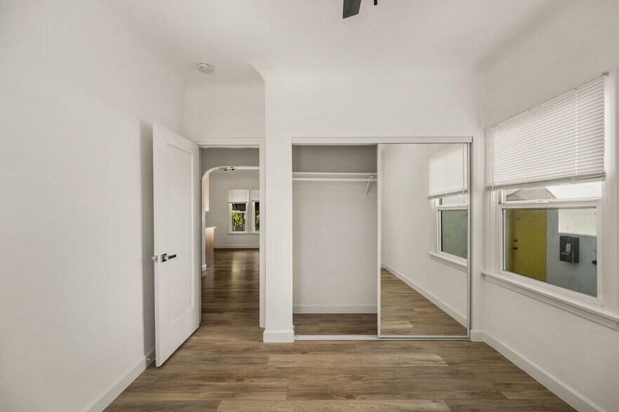 More Photos Of 1861 Pacific Ave, Long Beach Apartments For Sale