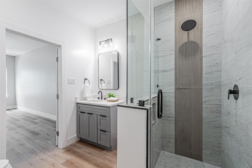 More Photos Of 2376 Longhorn St, Dallas Apartments For Sale