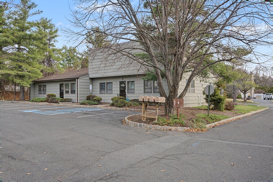 More Photos Of 31P Mountain Boulevard, Warren Office For Lease