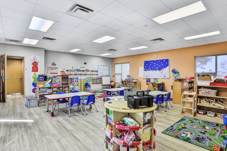 More Photos Of 210 Commerce Lake Dr, Saint Augustine Daycare Center For Lease