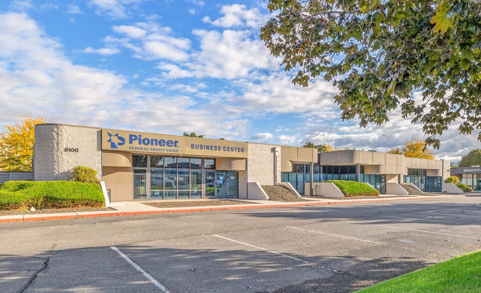 More Photos Of 8100 Emerald St, Boise Office For Sale