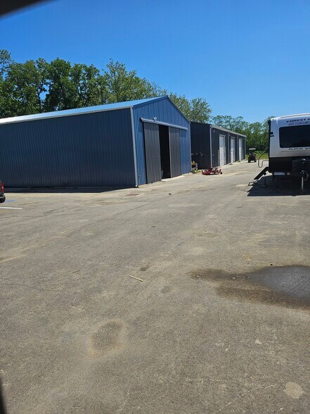 More Photos Of 9510 Seward Rd, Fairfield Warehouse For Sale
