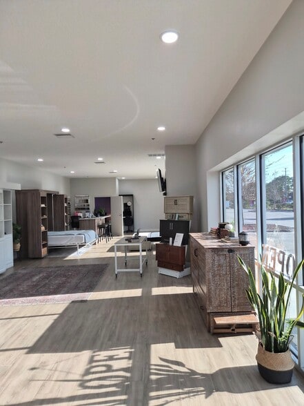 More Photos Of 200 Sterling Plaza Dr, Town Of Nocatee Flex For Sale