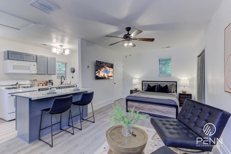 More Photos Of 2033 Young Ave, Memphis Multifamily For Sale