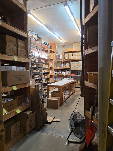 More Photos Of 2010 Eggert Rd, Buffalo Freestanding For Lease