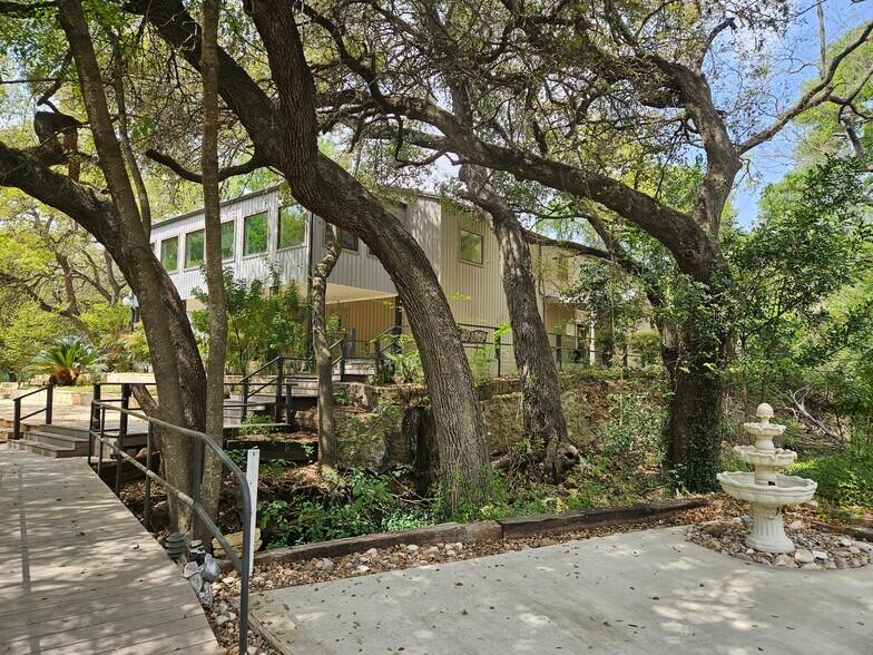 More Photos Of 13405-13411 George Rd, San Antonio Medical For Lease