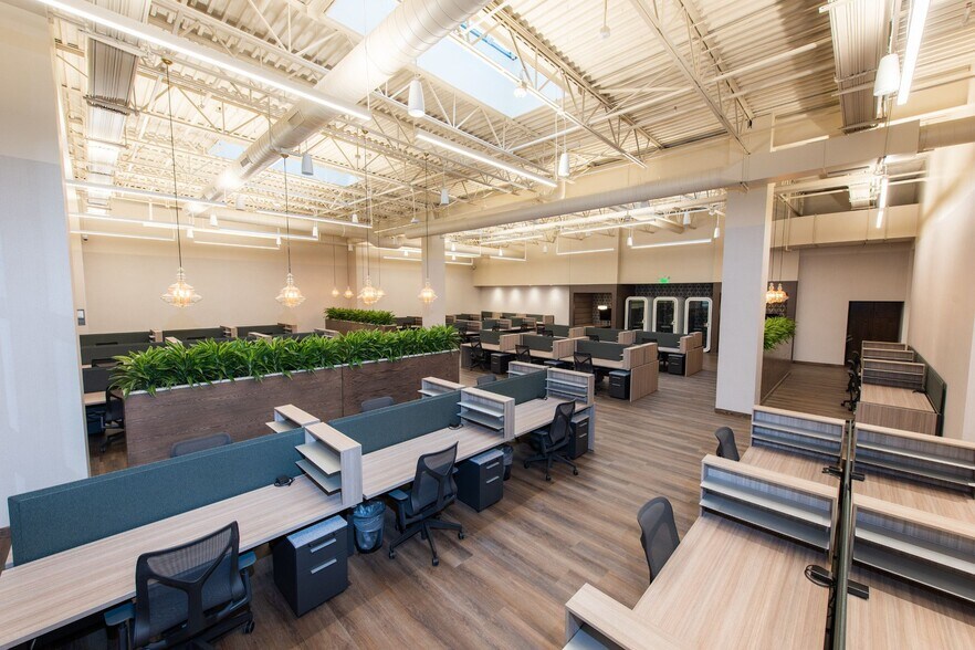More Photos Of 250 Southdale Ctr, Edina Coworking Space