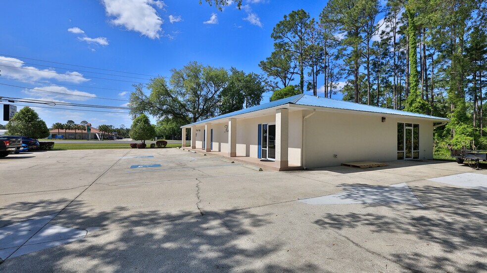 More Photos Of 4720 E Moody Blvd, Bunnell Freestanding For Sale