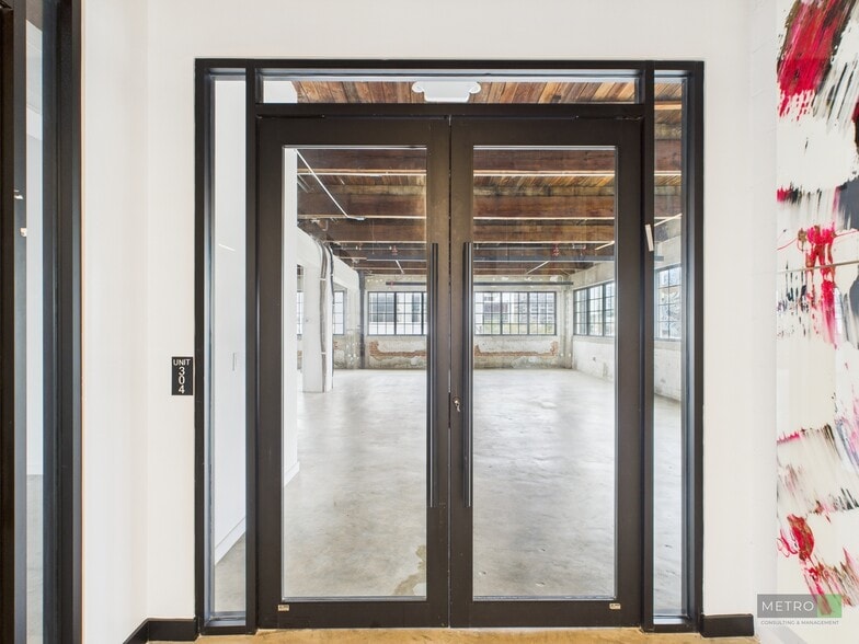 More Photos Of 2509 N Miami Ave, Miami Loft Creative Space For Lease