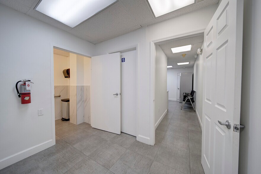 More Photos Of 2455 SW 27th Ave, Miami Medical For Lease