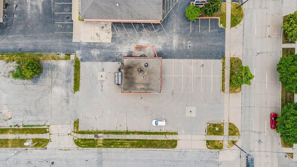 More Photos Of 3307 Davenport Ave, Saginaw Auto Repair For Sale