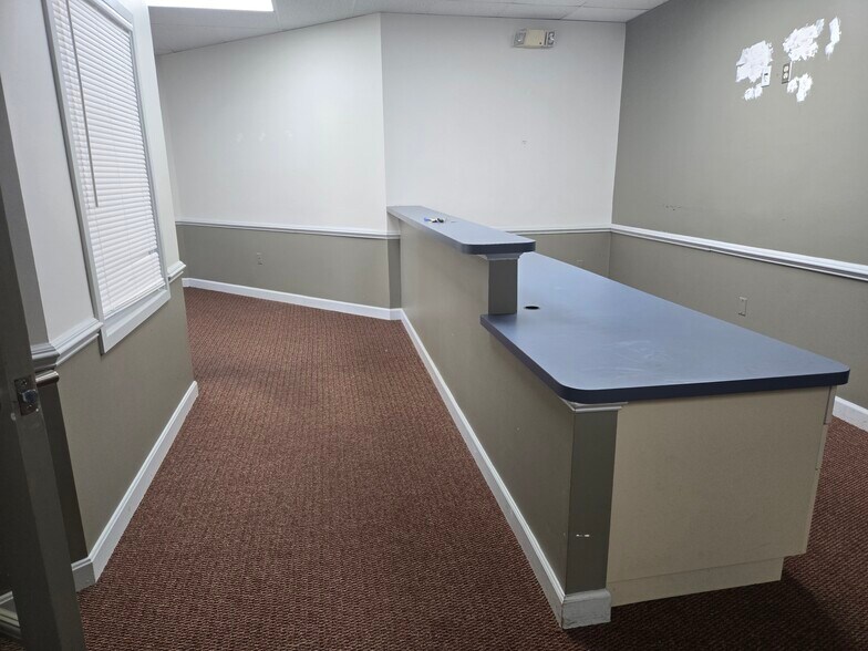 More Photos Of 10901 Indian Head Hwy, Fort Washington Office For Lease