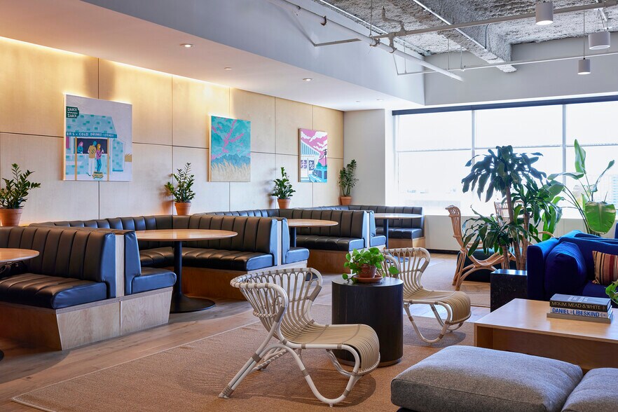 More Photos Of 1 Beacon St, Boston Coworking Space