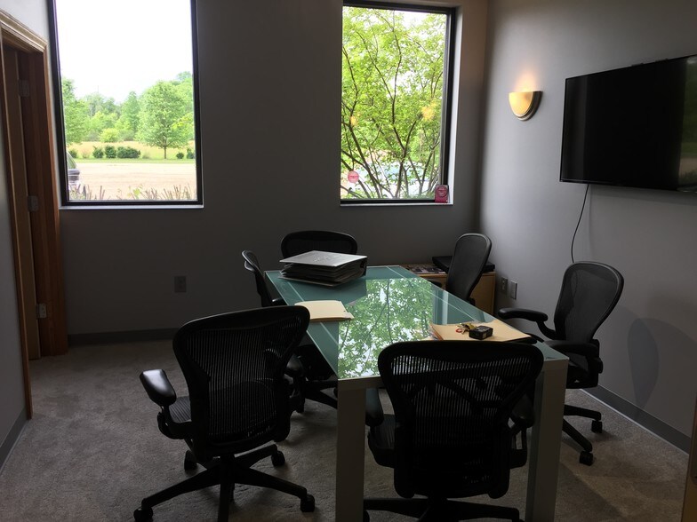 More Photos Of 822 Kumho Dr, Fairlawn Medical For Lease