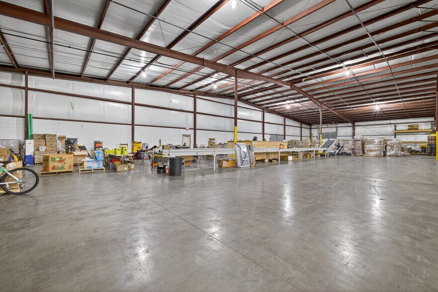 More Photos Of 1250 Warehouse Row W, Fort Payne Industrial For Sale