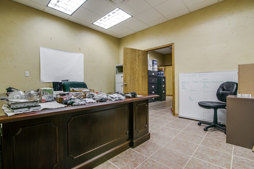 More Photos Of 4132 Interstate 30 W, Caddo Mills Coworking Space