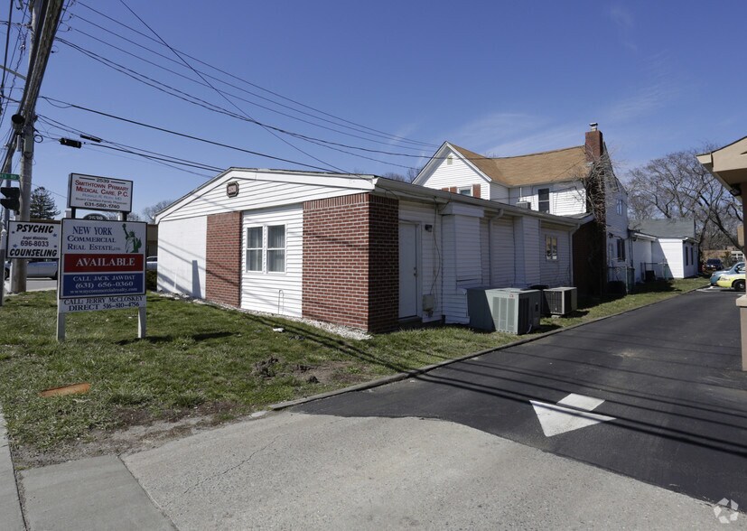 More Photos Of 2539 Middle Country Rd, Centereach Office For Lease