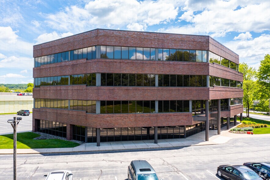 More Photos Of 220 Commerce Dr, Fort Washington Office For Lease