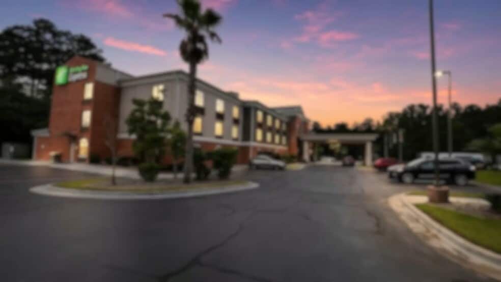 Primary Photo Of 1388 E Oglethorpe Hwy, Hinesville Hotel For Sale