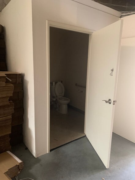 More Photos Of 15441 Red Hill Ave, Tustin Unknown For Lease