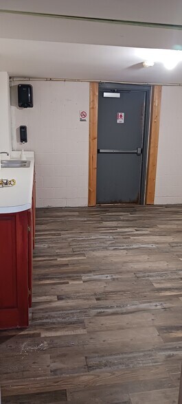 More Photos Of 713 College St, Portland Religious Facility For Lease