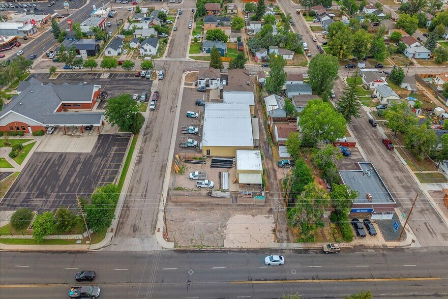 More Photos Of 2200 E 15th St, Cheyenne Flex For Sale