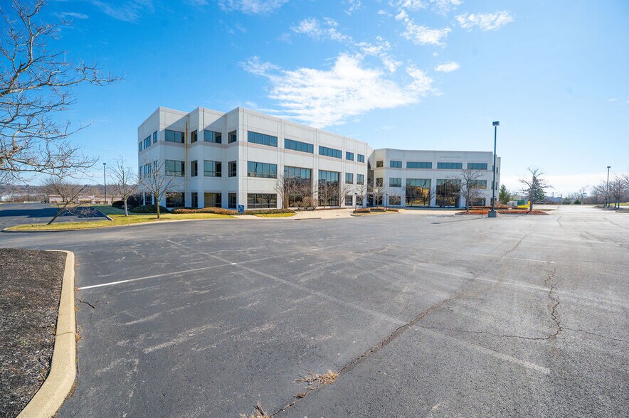 More Photos Of 3 Crowne Point Ct, Sharonville Office For Sale