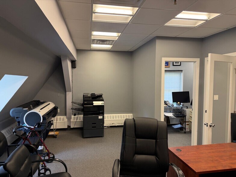 More Photos Of 2 Stowe Rd, Peekskill Medical For Lease
