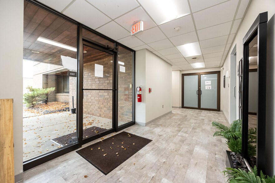 More Photos Of 728 Springdale Dr, Exton Office For Lease