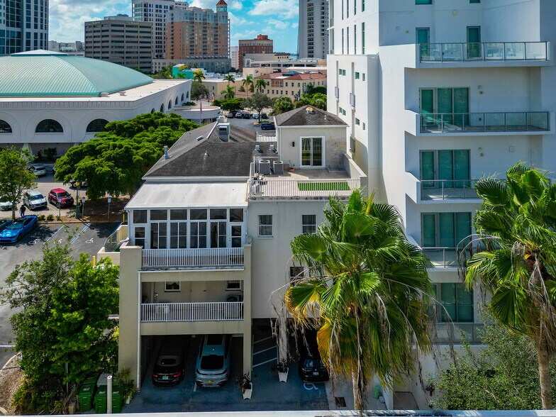 More Photos Of 1345 2nd St, Sarasota Office Residential For Sale
