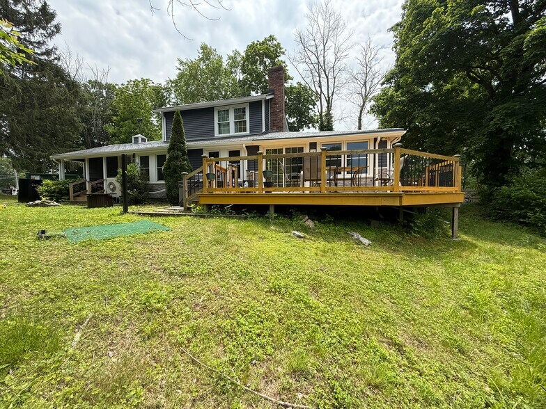 More Photos Of 561 Foundry St, South Easton Specialty For Lease