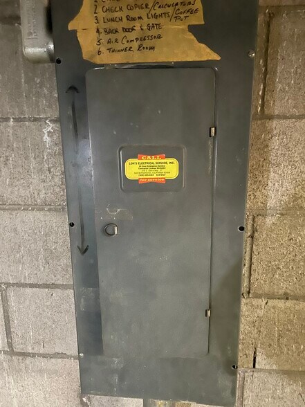 More Photos Of 370-390 S I St, San Bernardino Warehouse For Lease