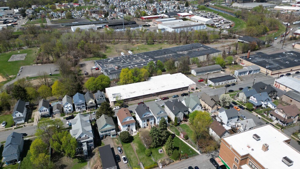 More Photos Of 943 Sanderson Ave, Scranton Warehouse For Sale