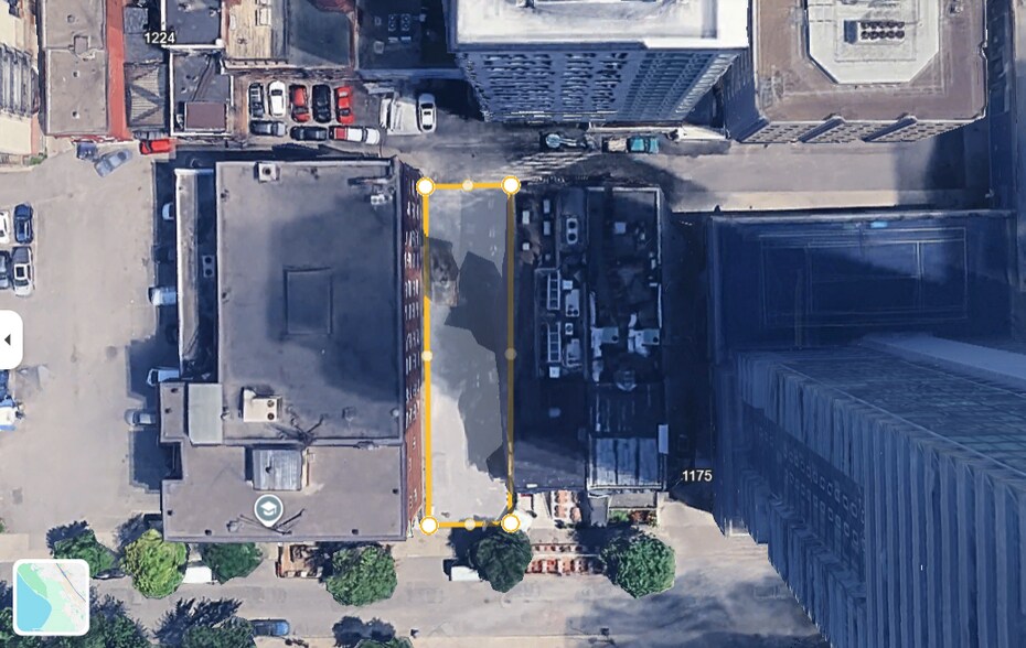 More Photos Of 1185 Rue De La Montagne, Montréal Land For Sale