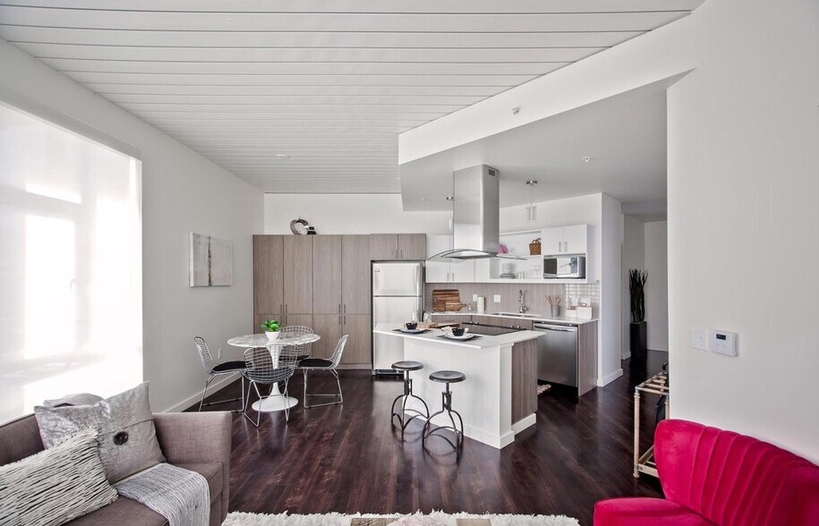 More Photos Of 1221 SW 11th Ave, Portland Apartments For Lease