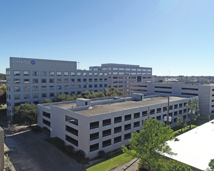 More Photos Of 25025 N I-45 Fwy, The Woodlands Office For Lease