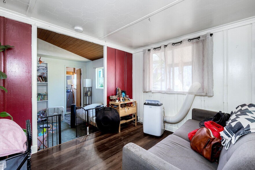 More Photos Of 4918 Del Monte Ave, San Diego Multifamily For Sale