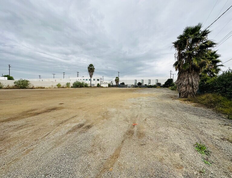 More Photos Of 15413 S San Pedro St, Los Angeles Land For Lease