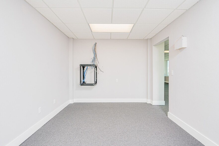 More Photos Of 55 Inlet Harbor Rd, Ponce Inlet Office Residential For Sale