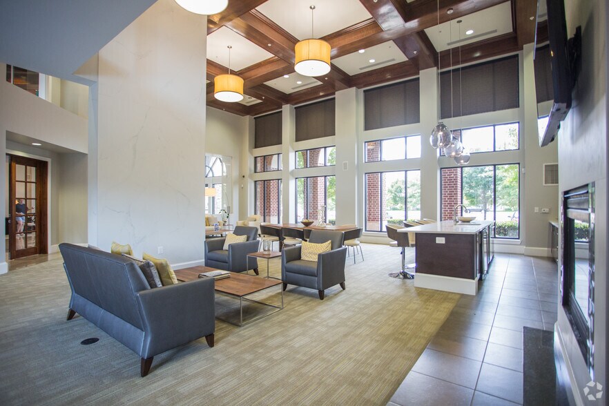 More Photos Of Mooreview Pky @ Loudoun County Pky, Ashburn Unknown For Lease