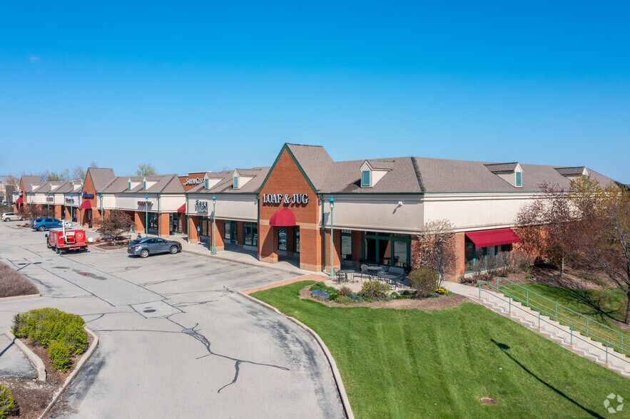 More Photos Of 690 Westfield Way, Pewaukee General Retail For Lease
